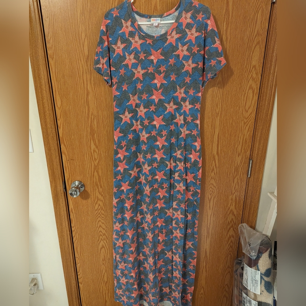 LulaRoe Maria, Medium, Gray, Blue, Red and White